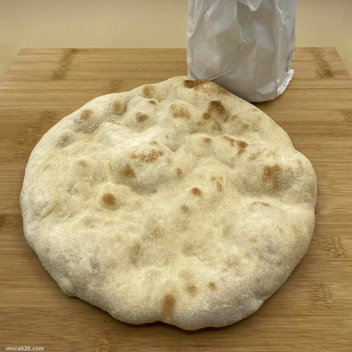 Base pizza tonda 28 cm con frumento bianco, surgelata. 