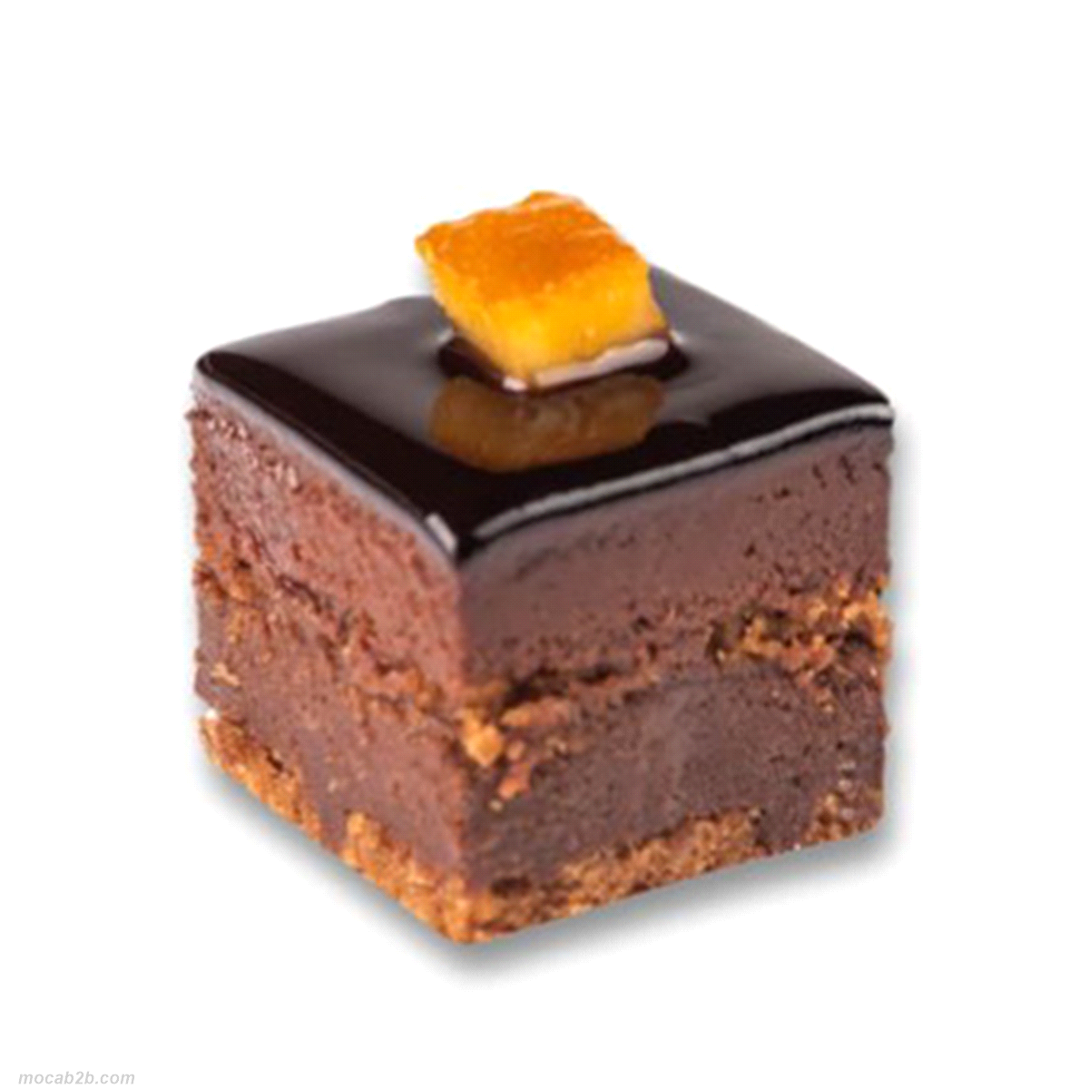 Pan di Spagna al cacao, crema al cioccolato fondente extra, confettura di albicocca e glassa al cioccolato. 