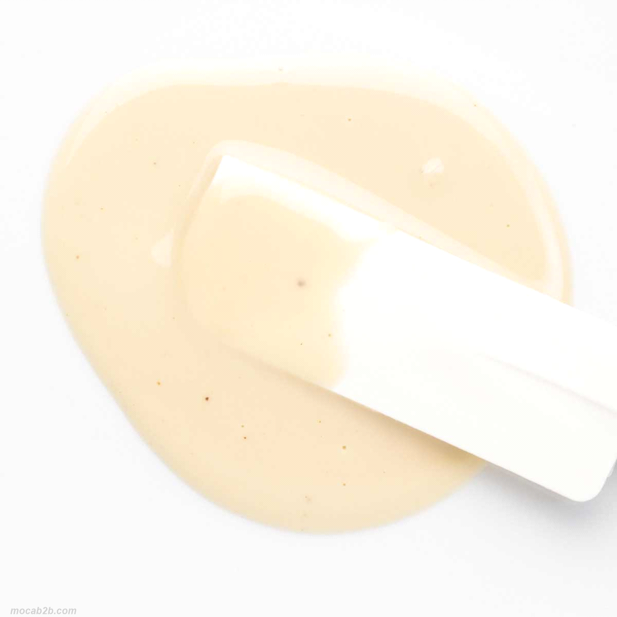 Pasta raffinata preparata con sole mandorle intere pelate e non tostate della varietà Pizzuta, Fascionello e Romana. Gusto delicato e profumato. Prodotti per gelateria, pasticceria e cioccolateria. 100-140 g/l miscela. 