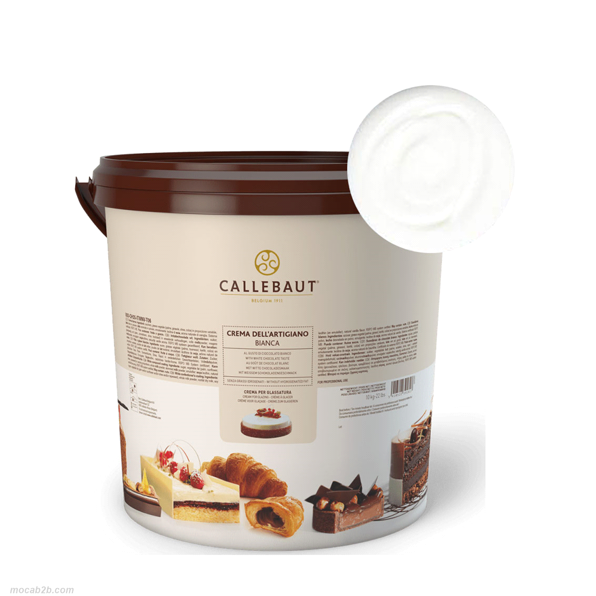 Cremosa, dolce e irresistibile: la Crema Bianca è la farcitura pronta all’uso firmata Barry Callebaut, pensata per chi ama la delicatezza del cioccolato bianco.
La sua texture liscia e vellutata la rende perfetta per farcire croissant, lievitati, torte, tartellette, monoporzioni e vasetti. Dal gusto ricco ma equilibrato, esalta ogni creazione con eleganza.
Stabile alla cottura e alla surgelazione, è ideale anche per applicazioni a freddo e post-forno. Una crema versatile e professionale, per risultati sempre impeccabili.
 