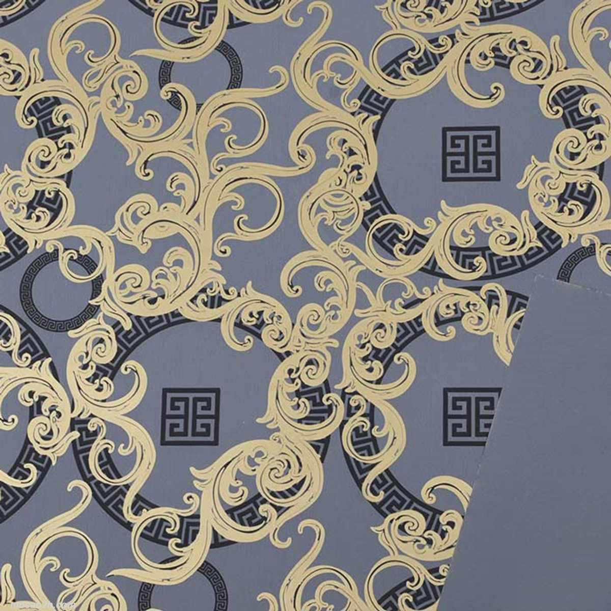 Non adatta al contatto diretto con gli alimenti. 