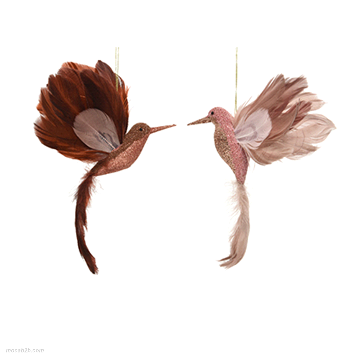 Uccellino rosa glitterato con piume da appendere in due colori assortiti. Misure:16x20 h.4cm. 