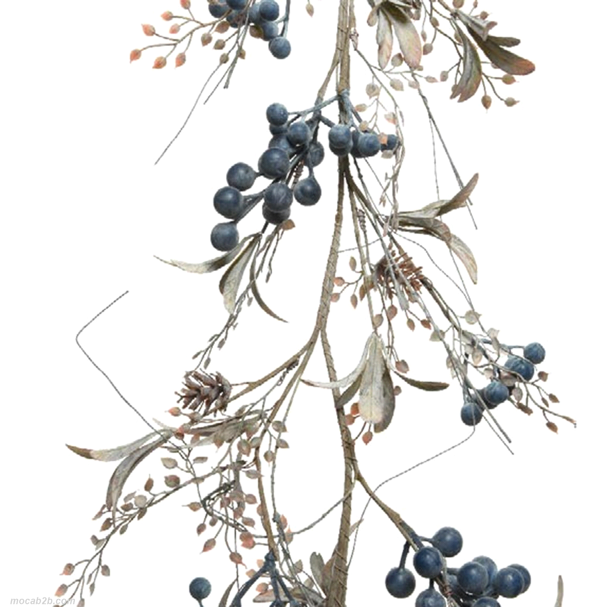 Ghirlanda con bacche blu, foglie e pigne. Misure: 4x10 h.130cm. 