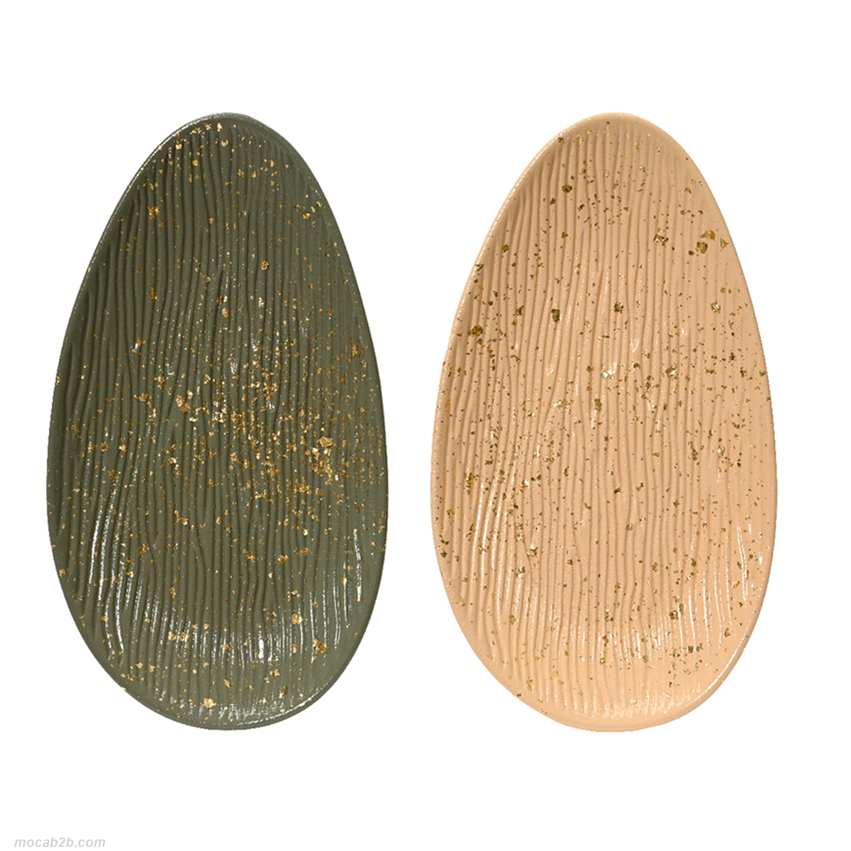 Piatto decorativo in due colori assortiti. Dimensioni: 21,5x39,5cm. 