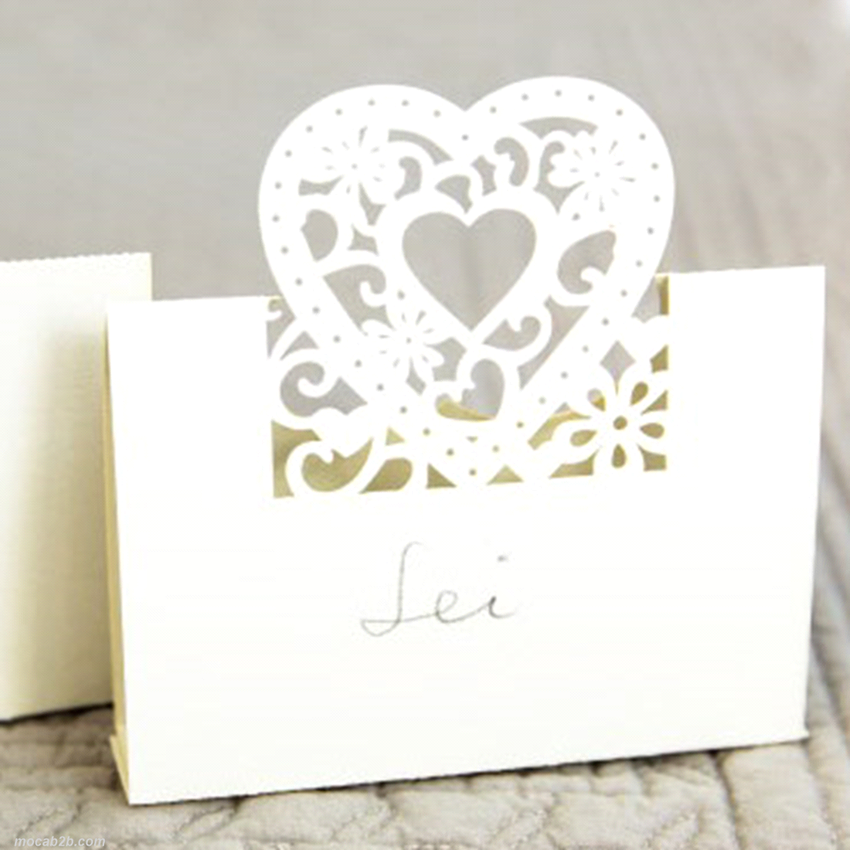 BIGLIETTINO CARTONE CUORE 10x10 