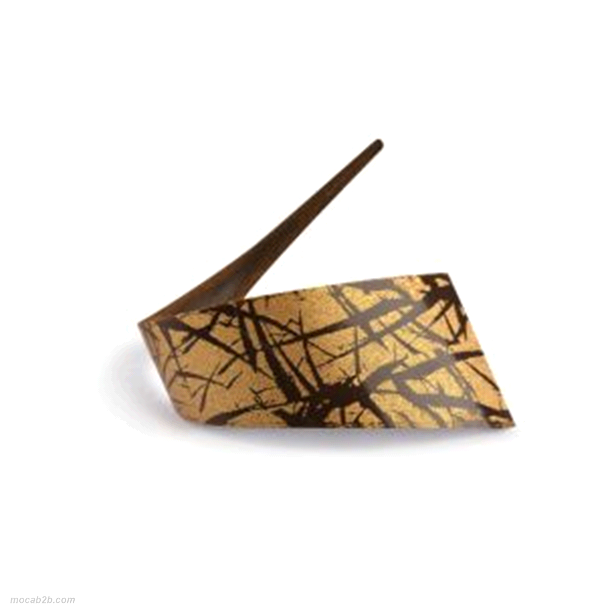 Mini virgola in cioccolato fondente in blister.Dimensioni: 4,5cm. Gluten free e non contiene coloranti azoteici aggiuntivi. 