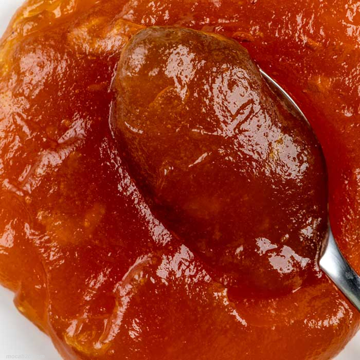 Preparato di frutta professionale, ideale per farciture e cotture al forno. Con il 70% di albicocche selezionate, questa confettura offre un sapore intenso e naturale, una struttura pastosa e una brillante tenuta al forno. Perfetta per croissant, sfoglie, cannoli e dolci da forno, sia prima che dopo la cottura. Gluten free, OGM free e priva di allergeni, è la soluzione versatile per pasticcerie e laboratori artigianali. 