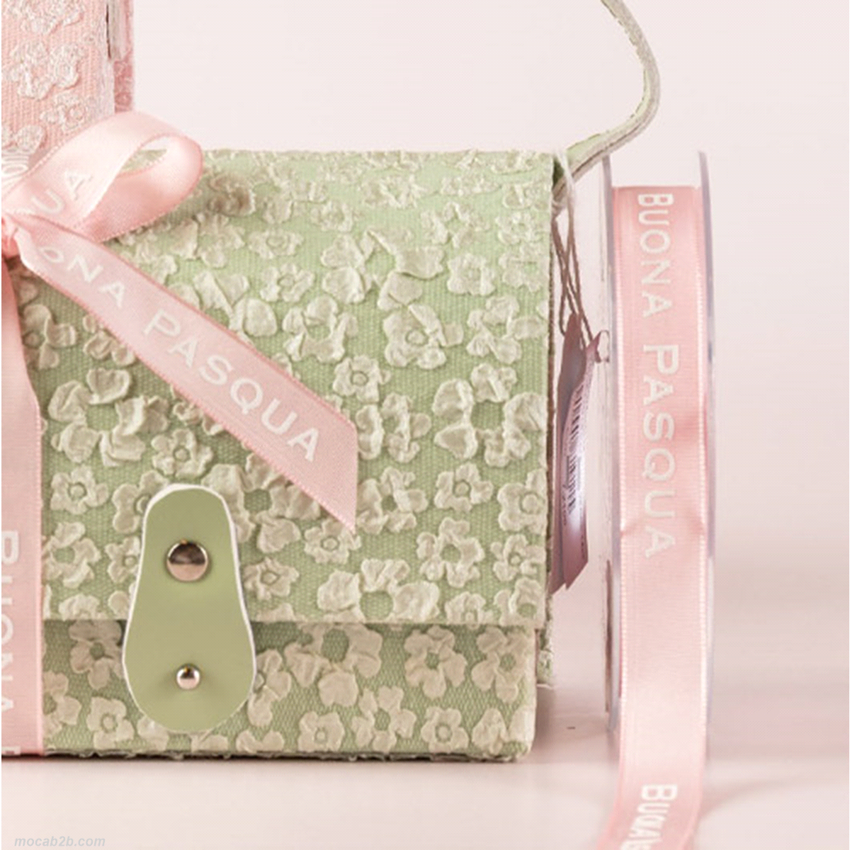 Nastro 100% poliester.Made in Italy. 