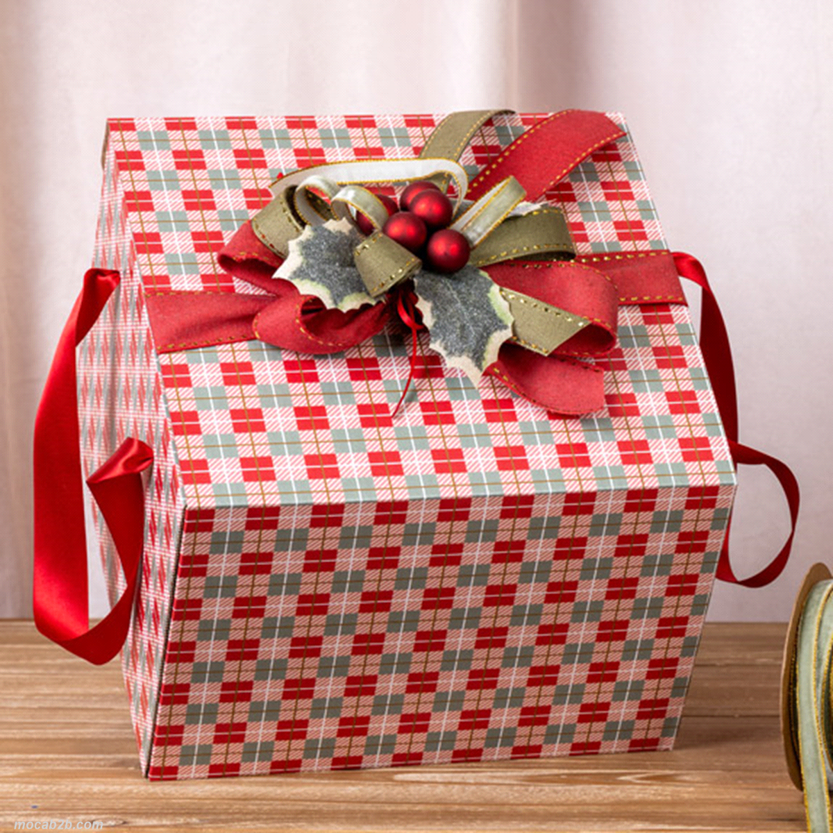 PORTA PANETTONE QUADRI NATALE 24,6x24,6 h.18 